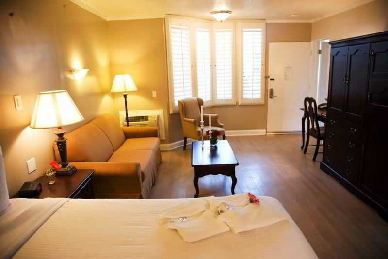 Carousel Inn And Suites Anaheim Exterior foto